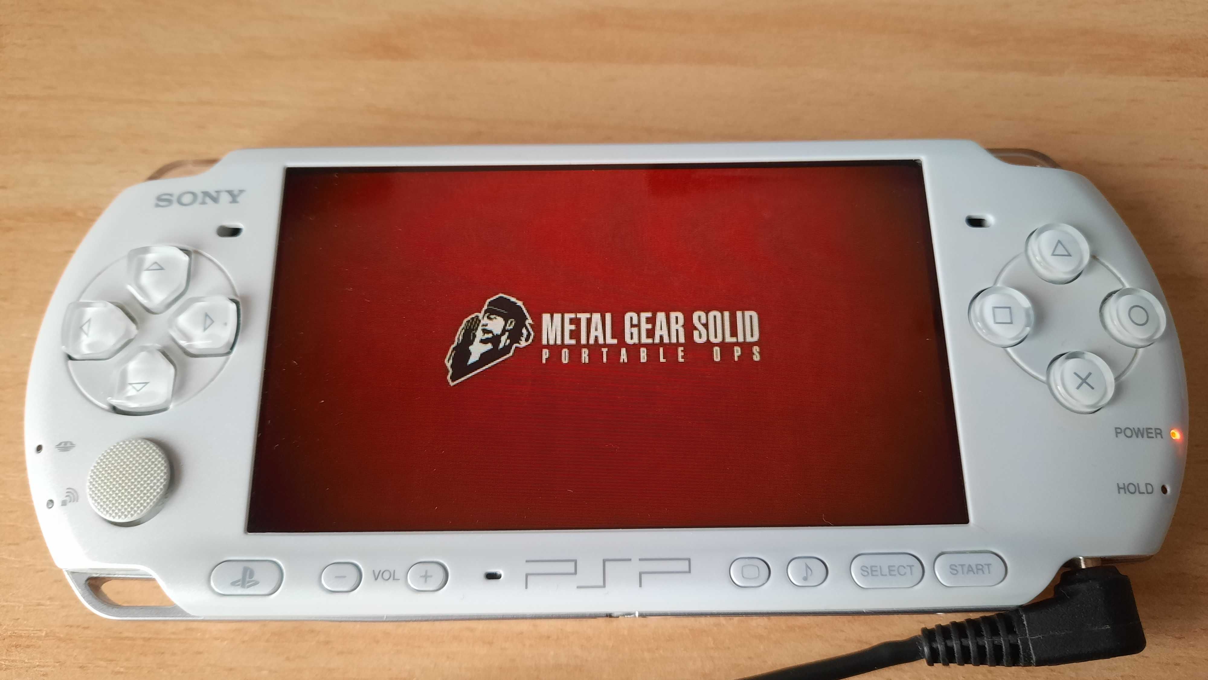 gra Metal Gear Solid Portable Ops - na PSP