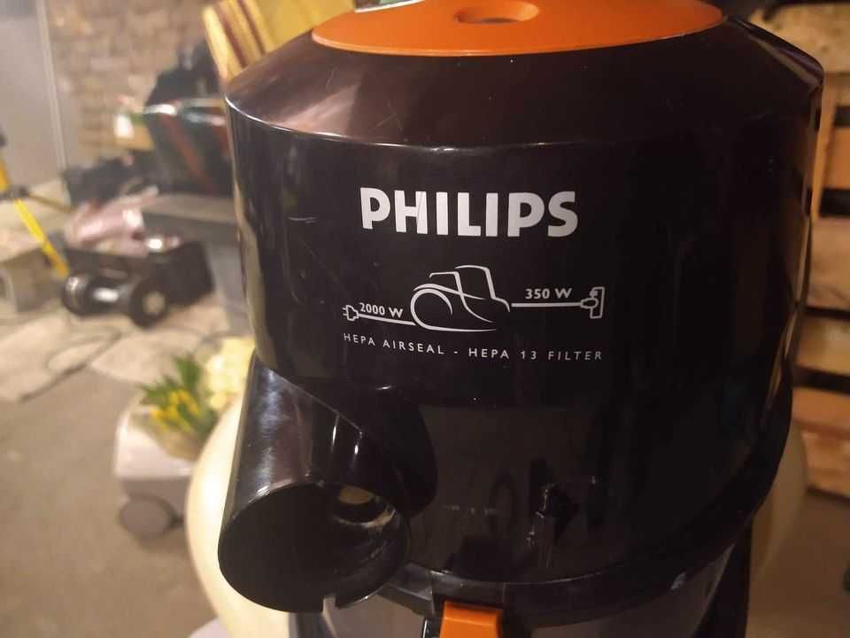 Odkurzacz Philips 2000 W bez workowy