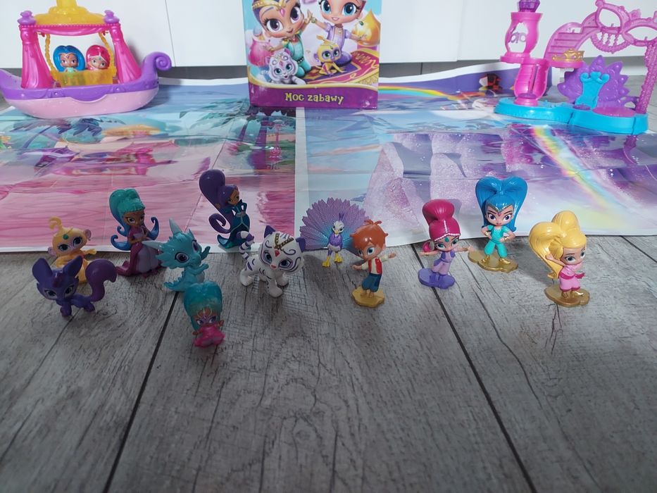 Shimmer i Shine książka z mata i figurkami