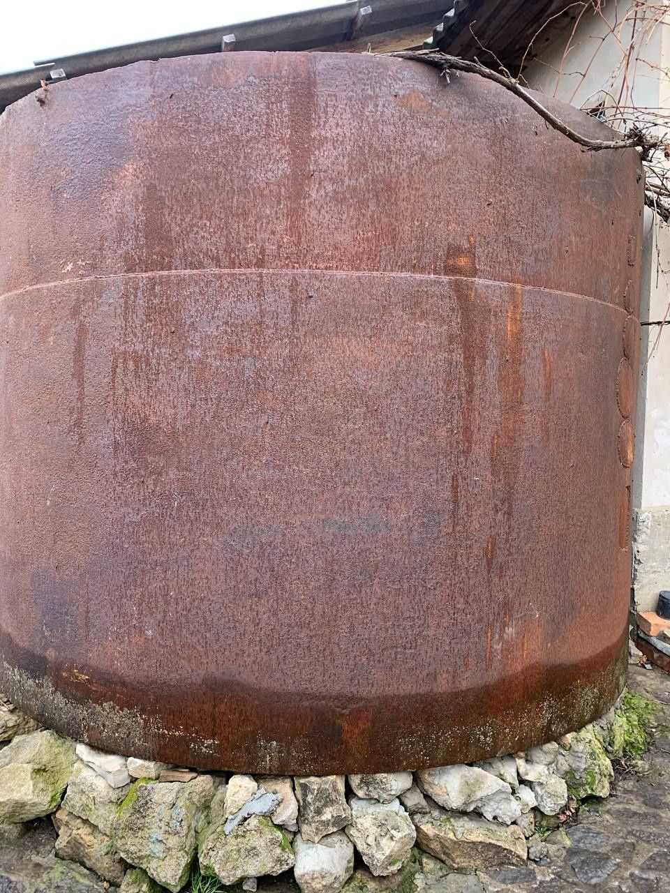 Продам бочку 8 м. Кубічних