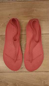 Crocs serena flip w7