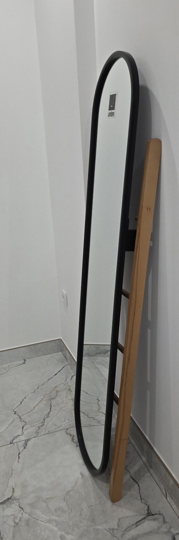Espelho Hub Floor Madeira Umbra