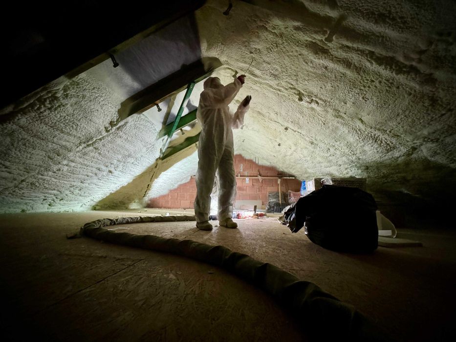 Ocieplenie pianą PUR | Ocieplenie Celulozą | Wełną | Rekuperacja