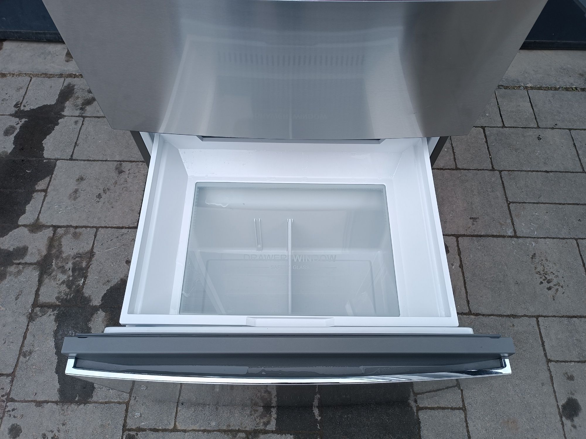 Багатодверний холодильник Haier шириною 70см