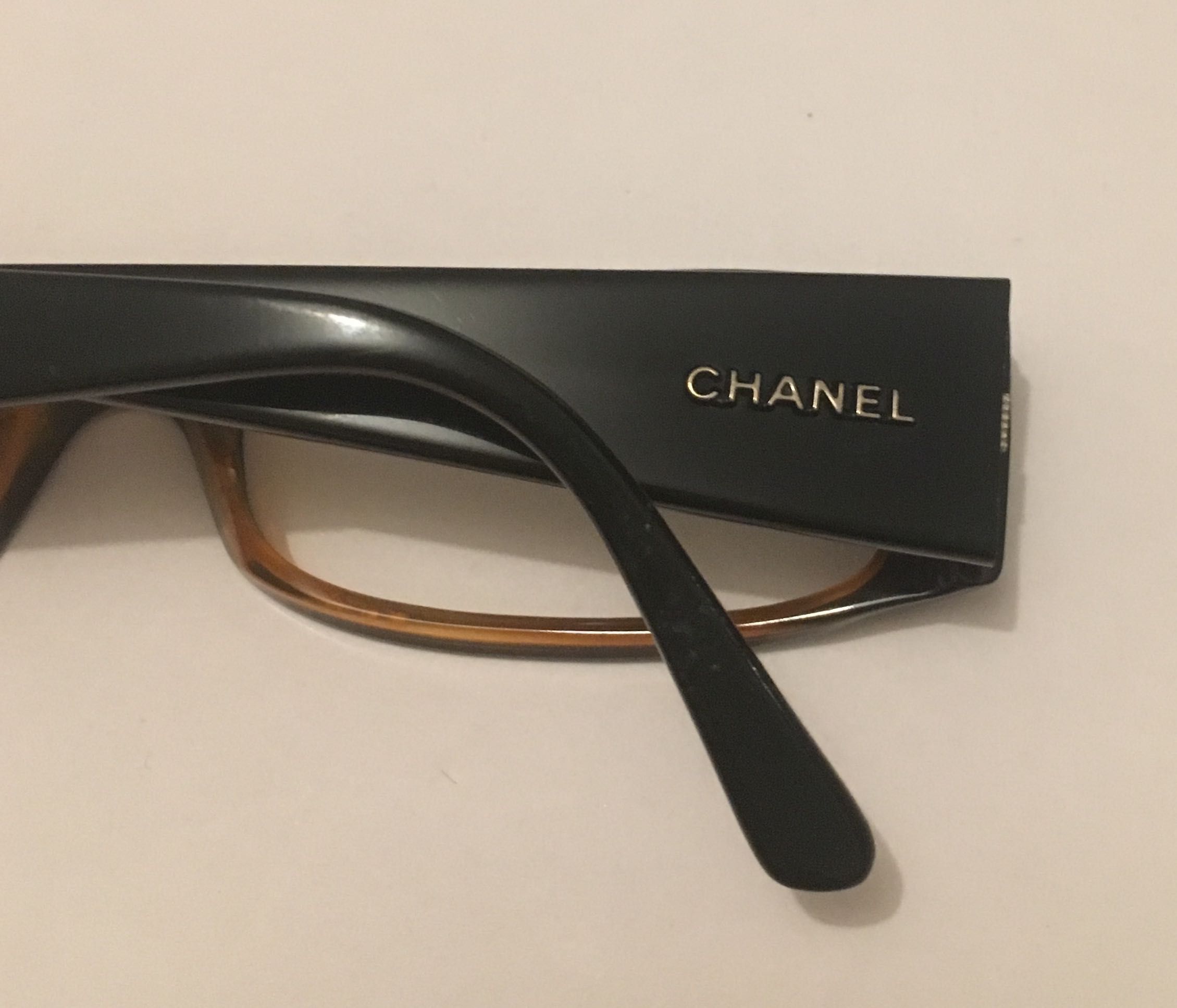 Vendo armação de óculos marca Chanel