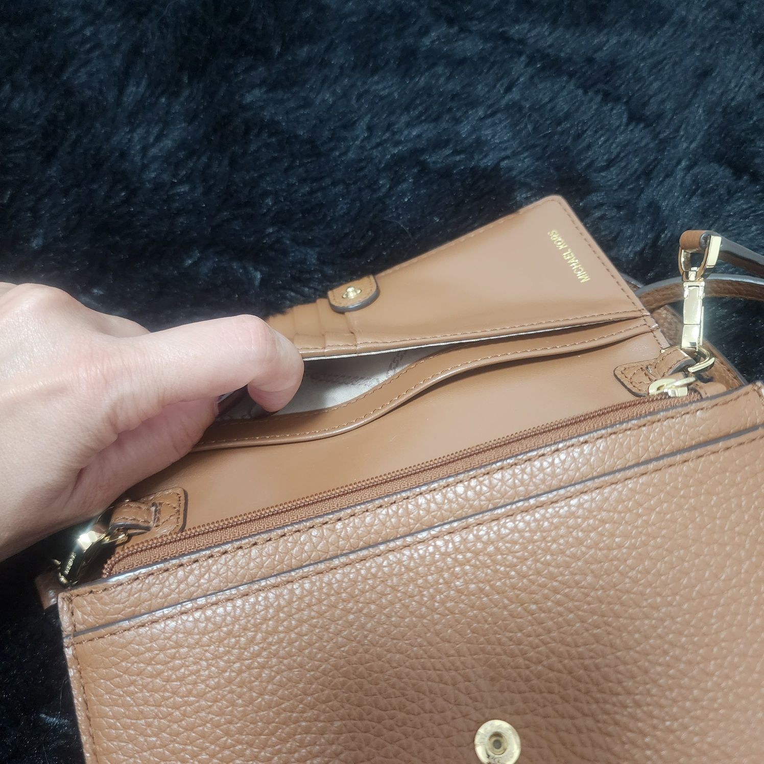 Michael Kors Jet Set Charm Small Phone Crossbody Bag
Jet Set Charm Sma