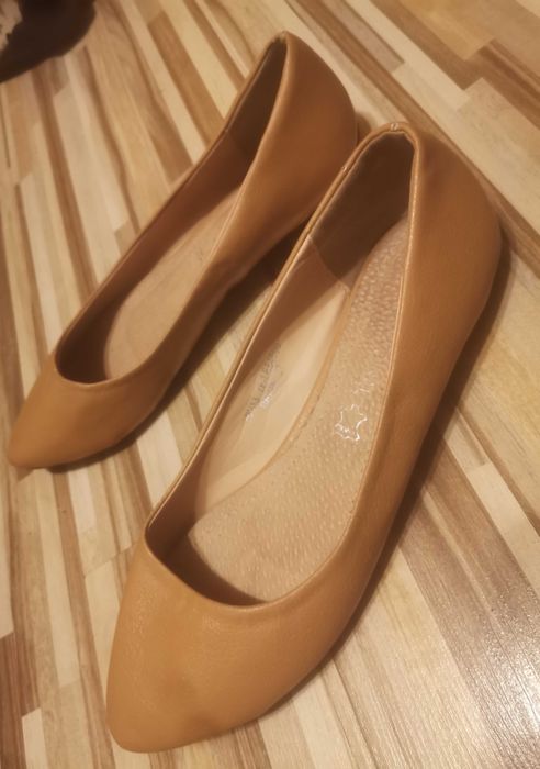 Baleriny beżowe Jenny Fair