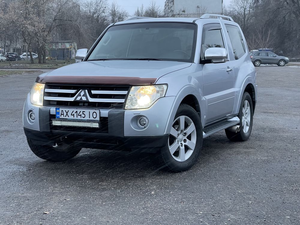 Продам Mitsubishi Pajero Wagon 3D