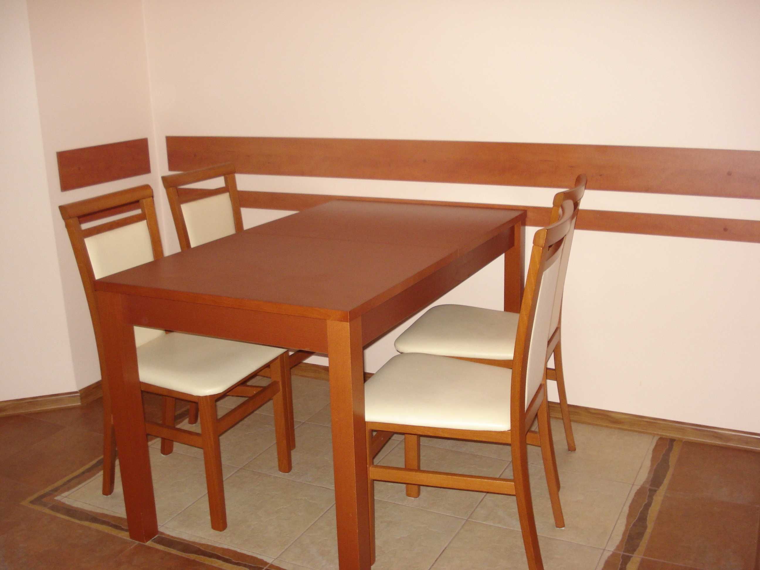 Stół rozkładany 75x130 + 4 krzesła