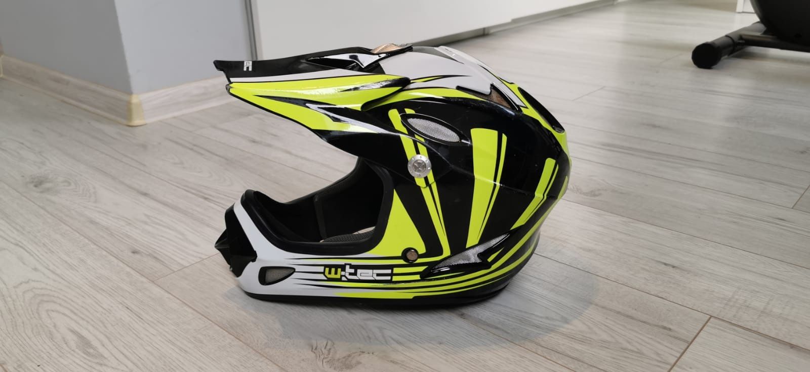 Kask Downhill na rower motor