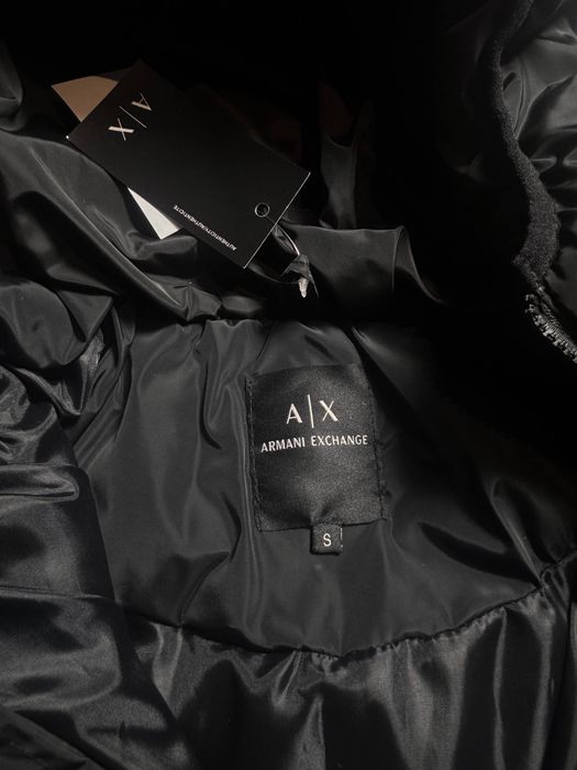 Пуховик Armani Exchange