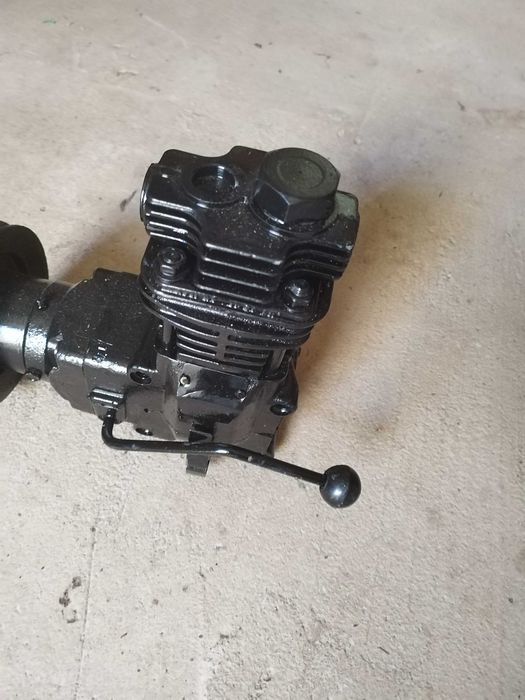 Sprężarka C385 po regeneracji i akumulator azotowy do PHX