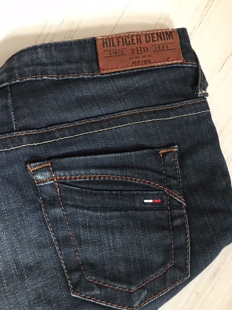 Spodnie jeans Tommy Hilfiger