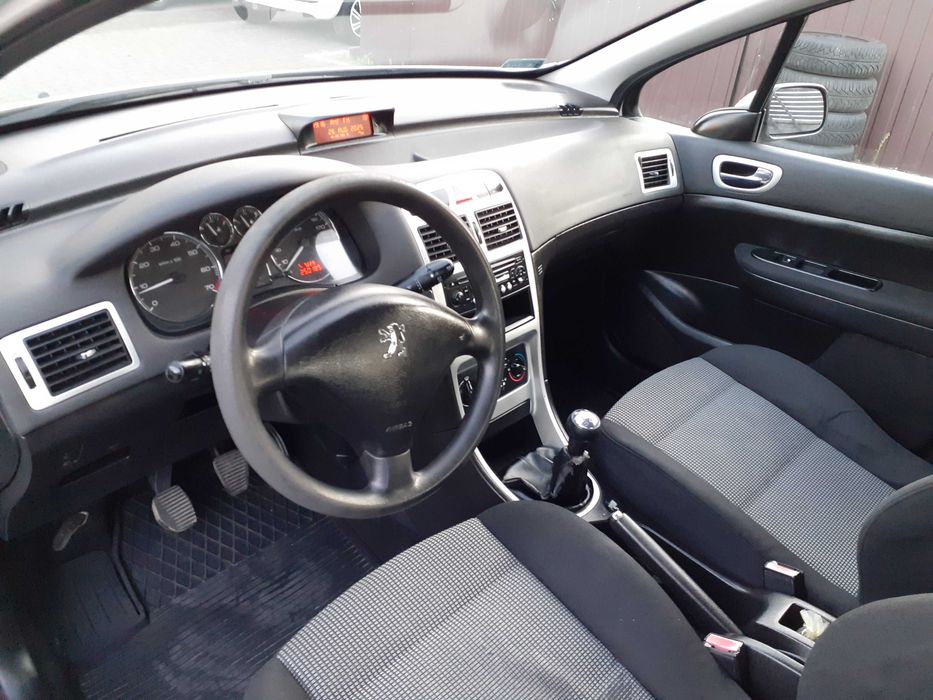 Peugeot 307 z 2006 roku.