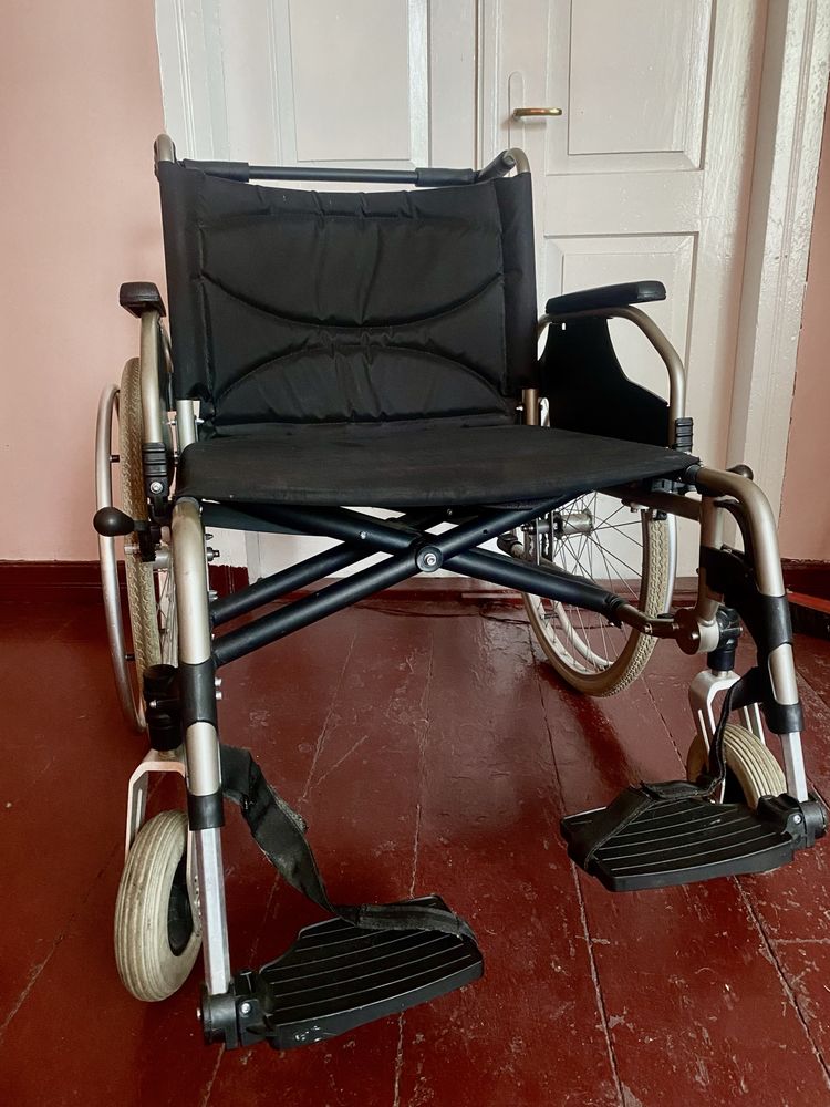 szeroki  wózek  INWALIZKI