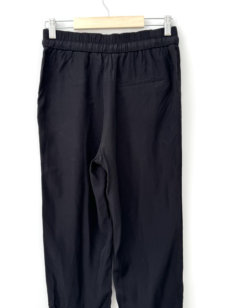 & Other Stories spodnie casual Cupro
