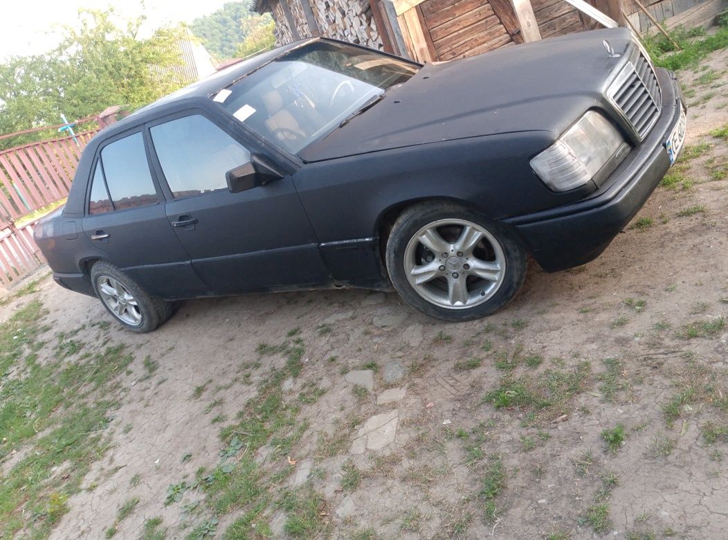 Продам мерса 2,5 Дизель.