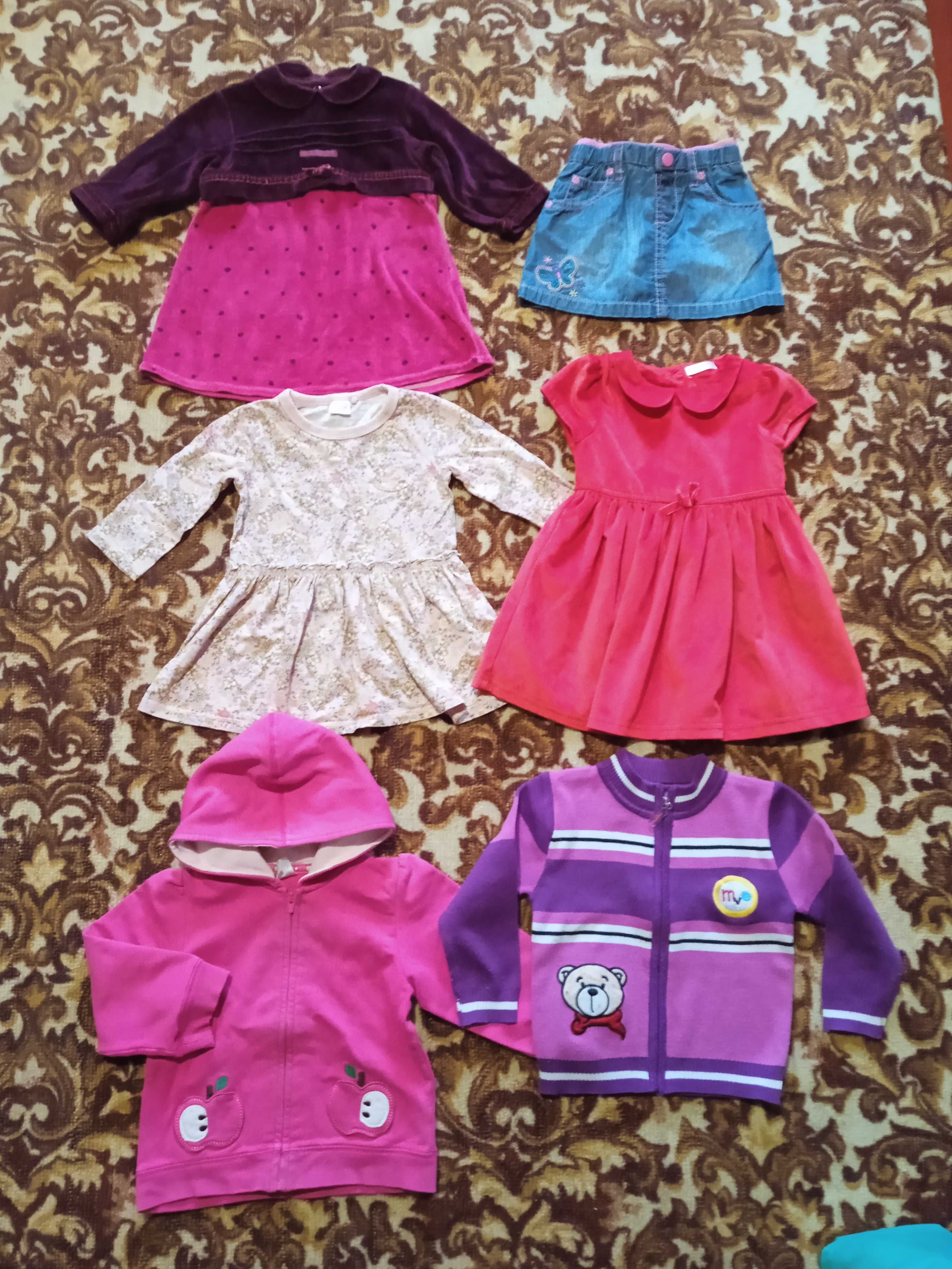 Одяг на дівчинку 2-3 роки плаття костюм