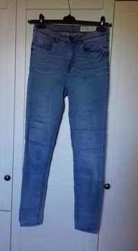 Jasnoniebieskie skinny jeans esmara 40