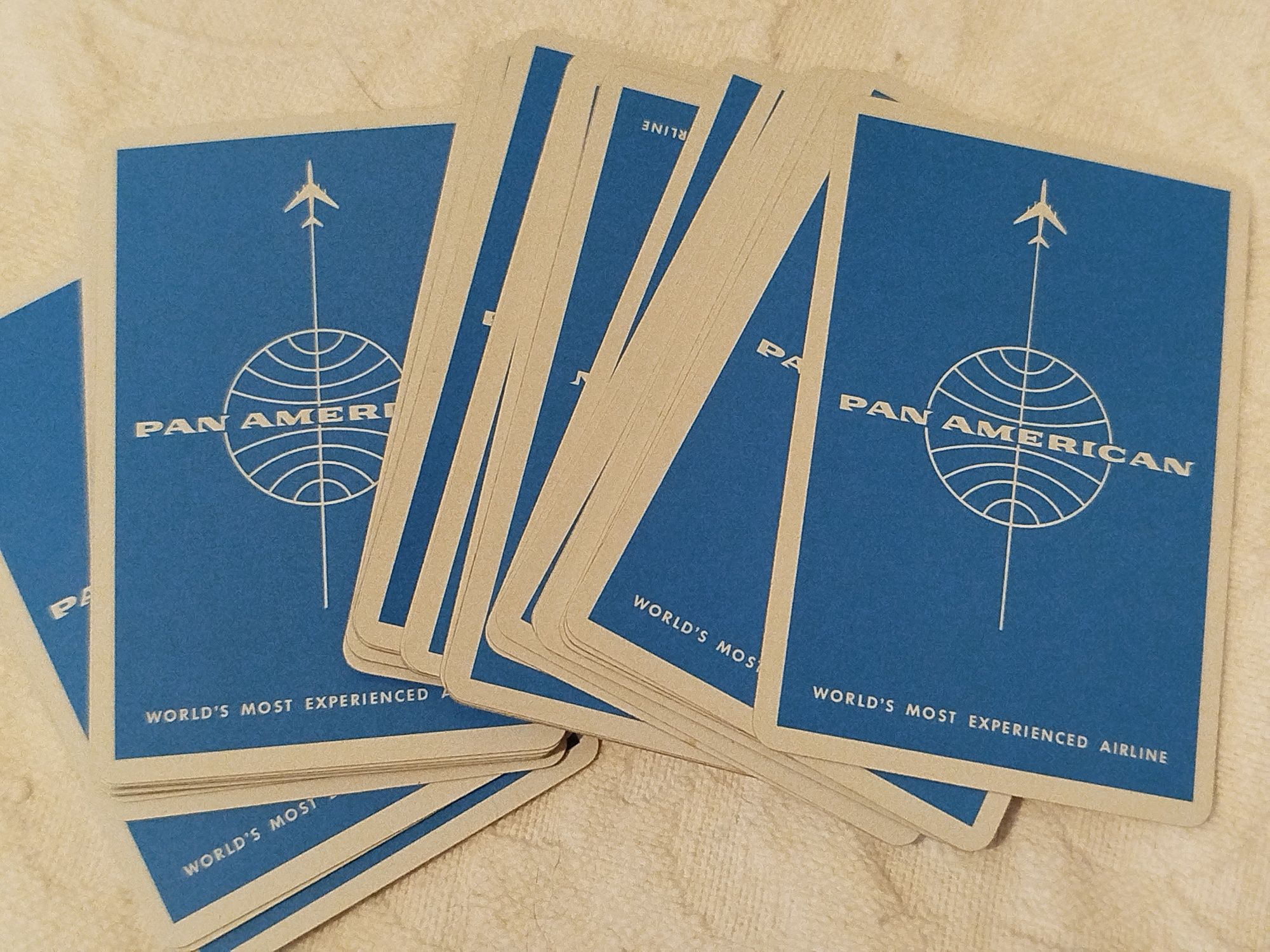 2 Baralhos de cartas PAN AMerican
