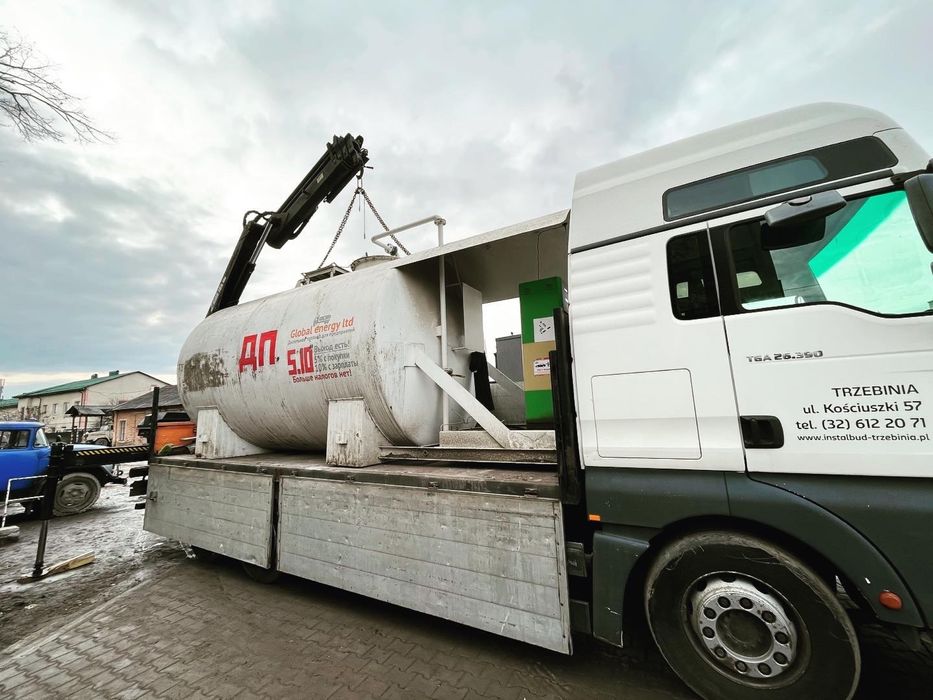 Вантажні перевезення, надання послуг крана маніпулятора