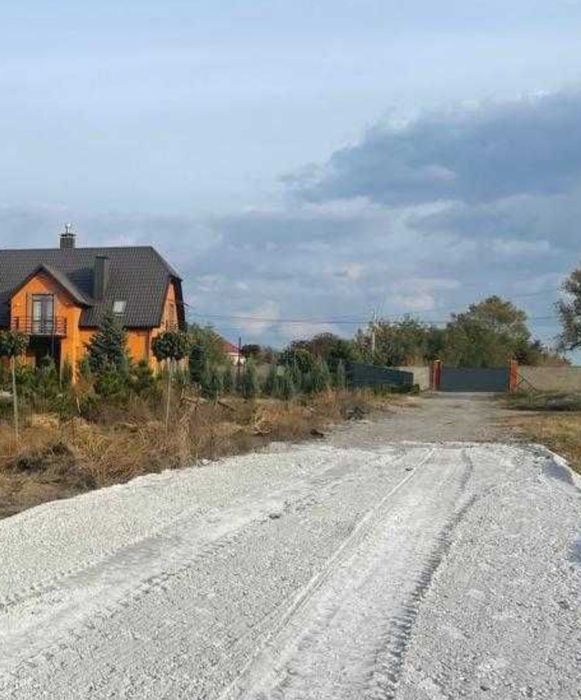 Продаётся участок в Обуховке на закрытой территории пляж 100 метров