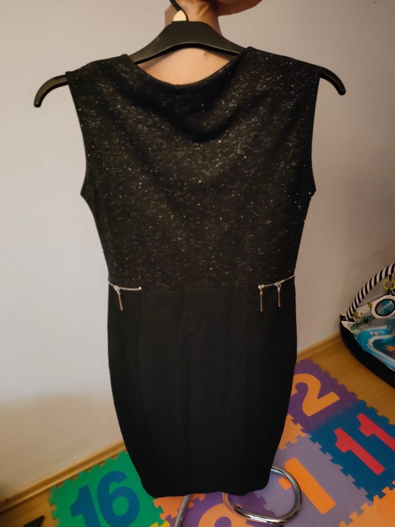 Elegancka obcisła sukienka wieczorowa Mohito r  40