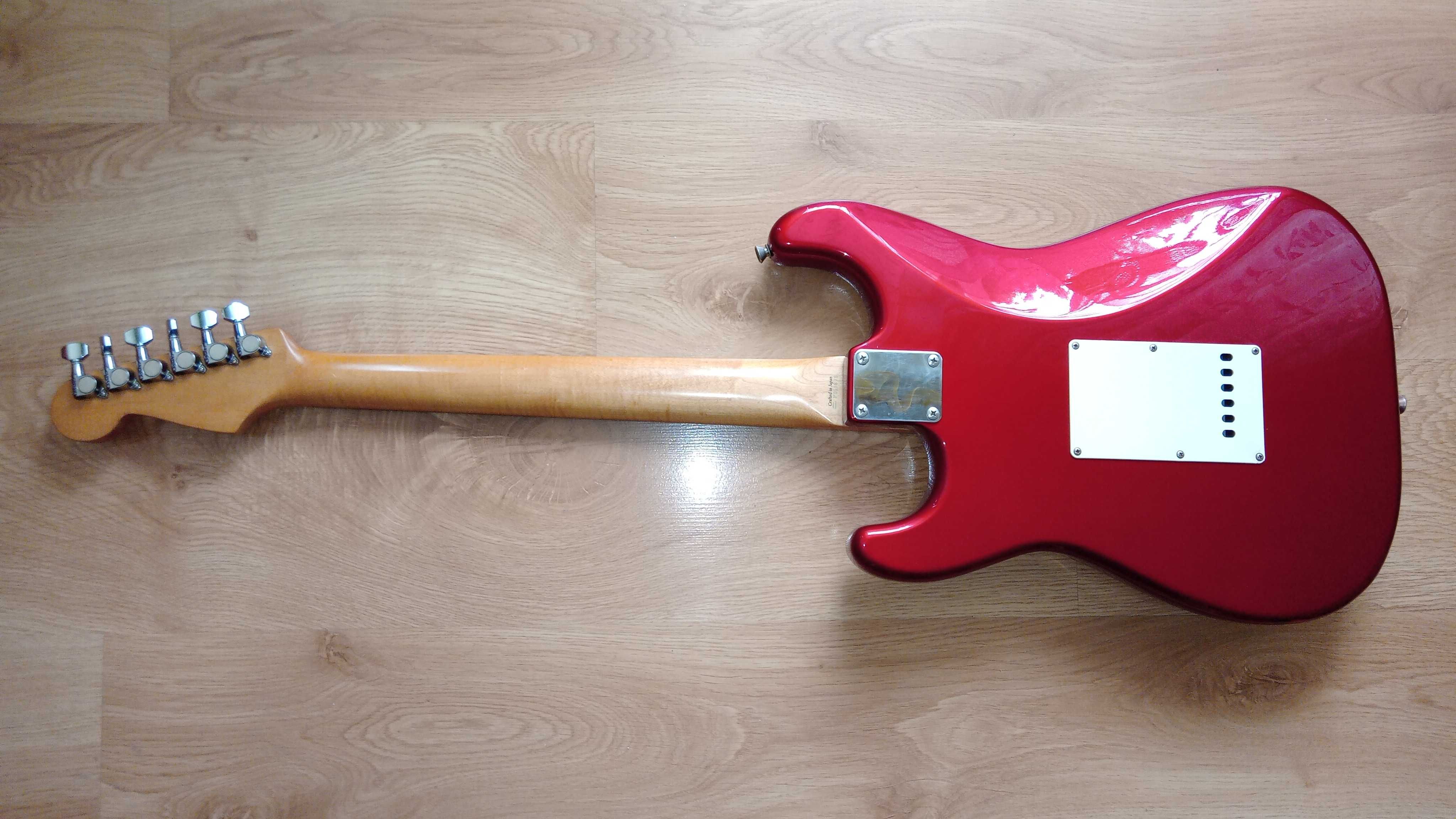 Fender Stratocaster ST-STD 2001 candy apple.