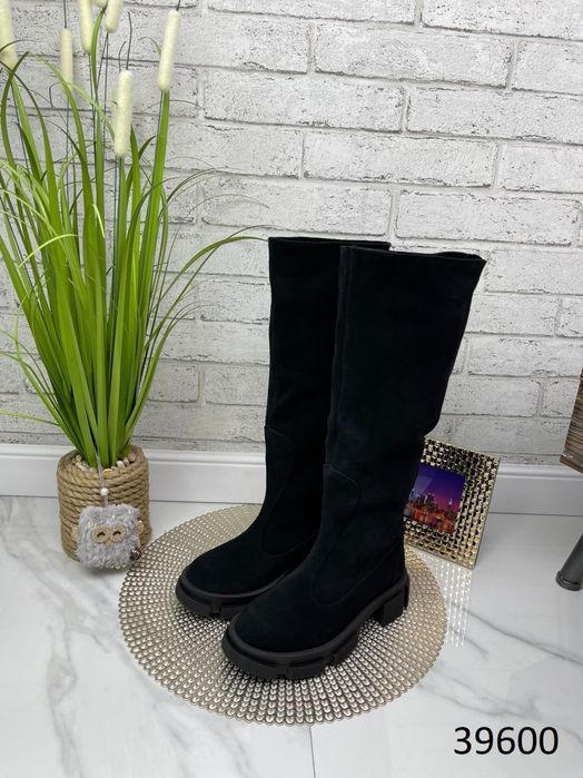 Жіночі шкіряні демісезонні чоботи