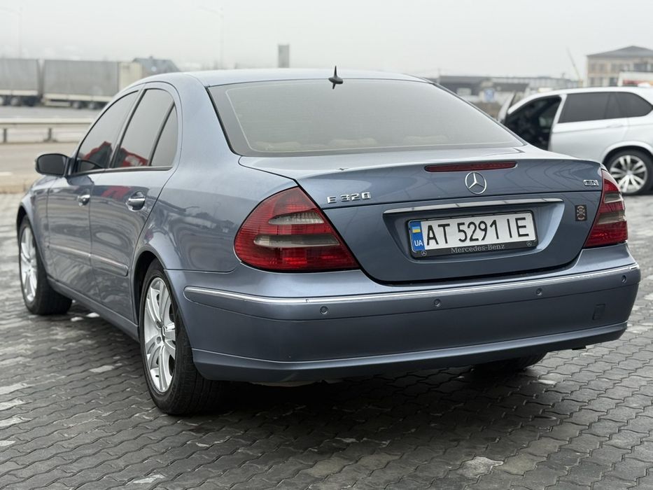 Мерседес бенс E211