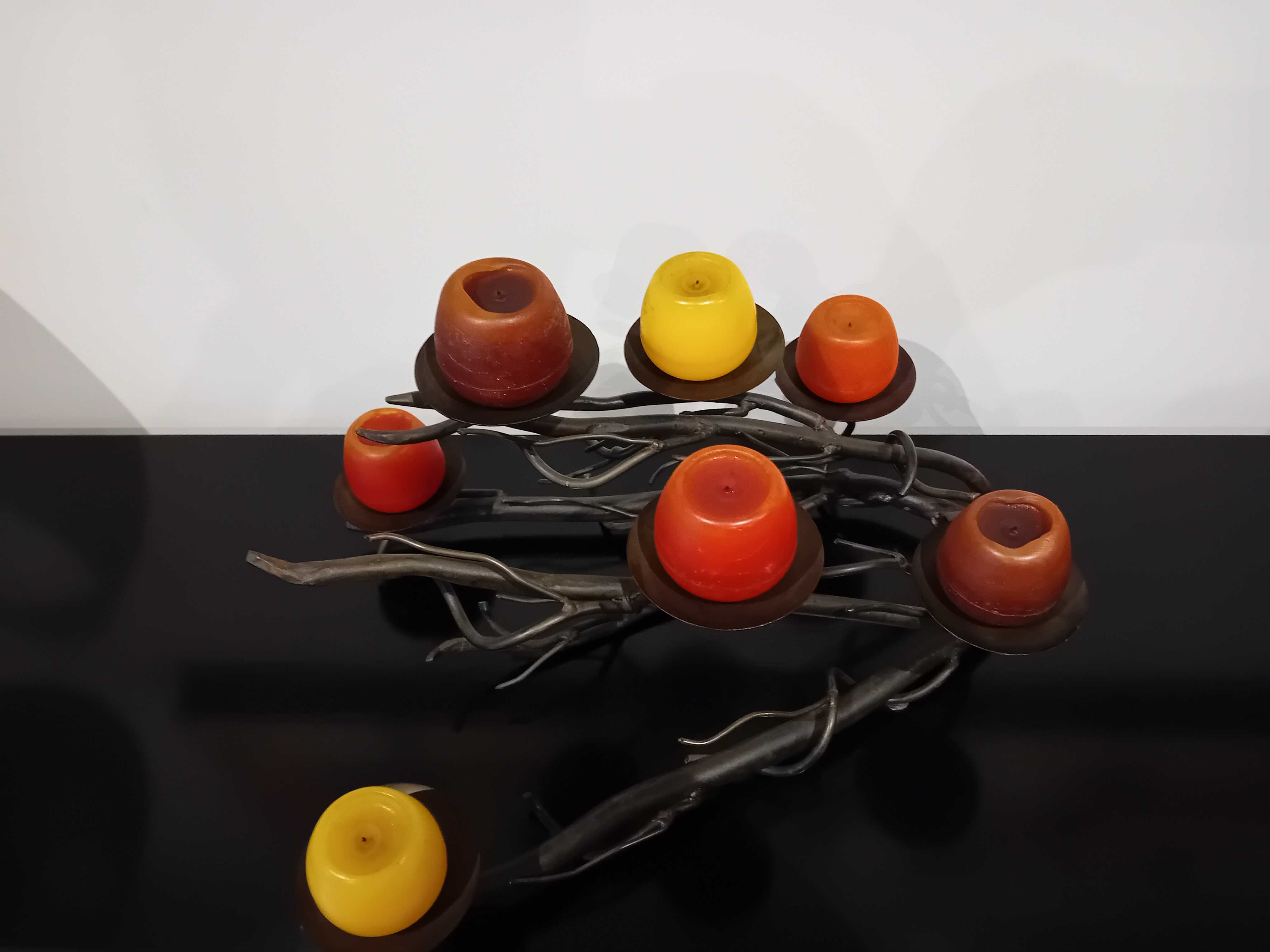 Suporte para velas em ferro para decoração de mesa ou movel