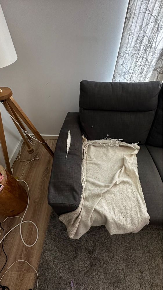 Vendo Sofa Ikea urgente por mudança de Pais.