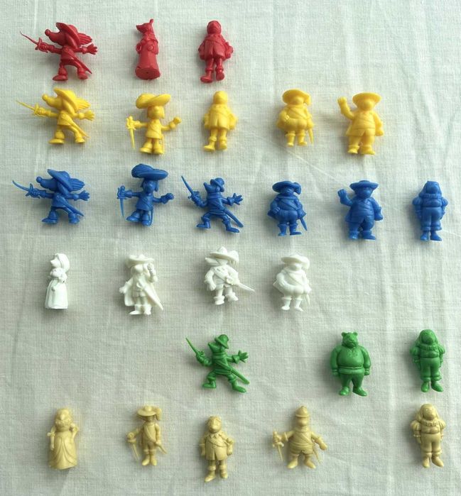 Bonecos vintage monocromáticos –Dartacão e os 3 Moscãoteiros, Disvenda