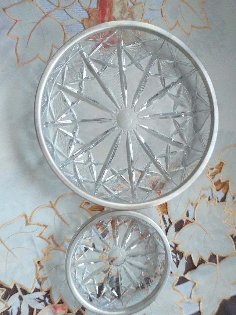 Komplet dwa talerze kryształowe hevra z srebrnymi rantami