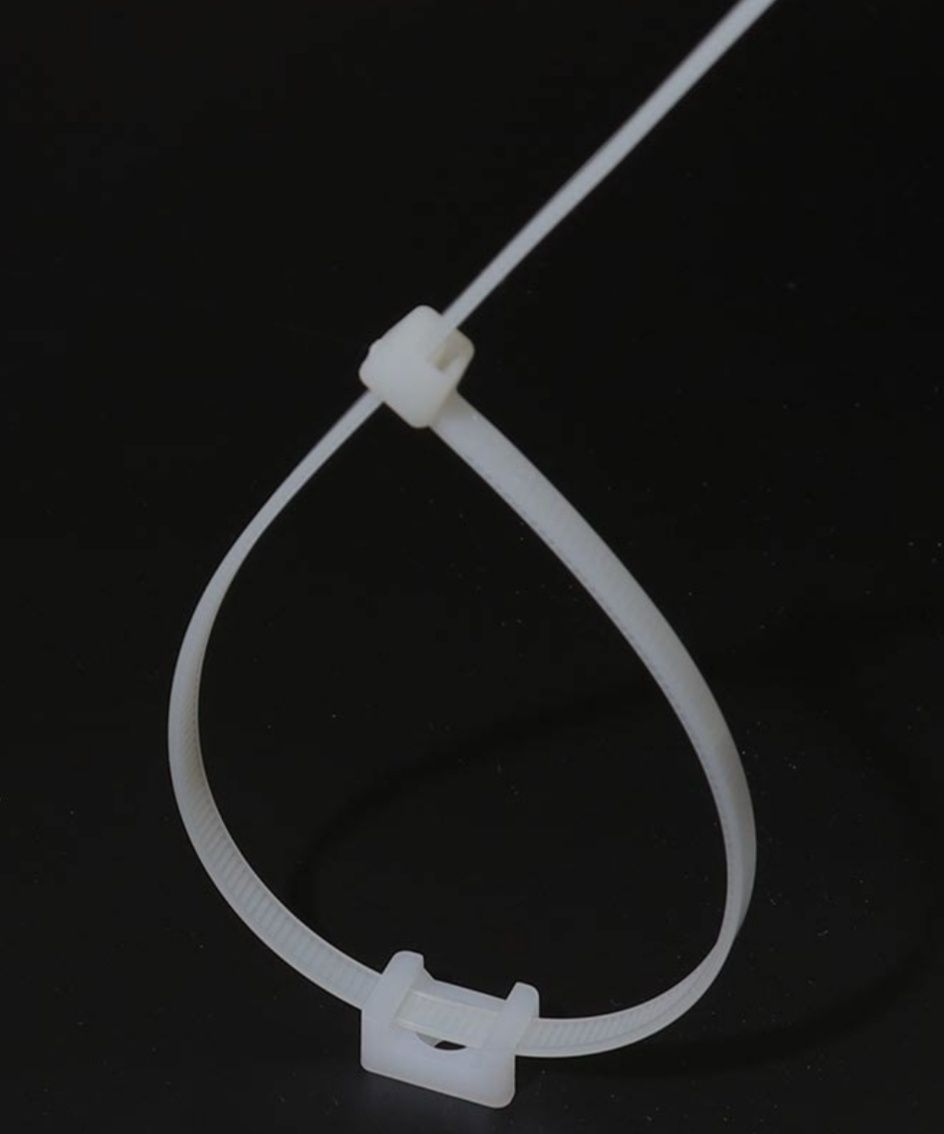 Uchwyt opaski kablowej siodełkowy przykręcany 22x16 mm - 1000 sztuk
