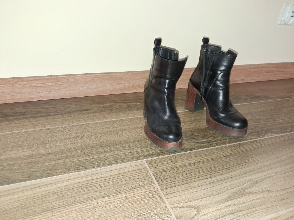 Buty skórzane na obcasie