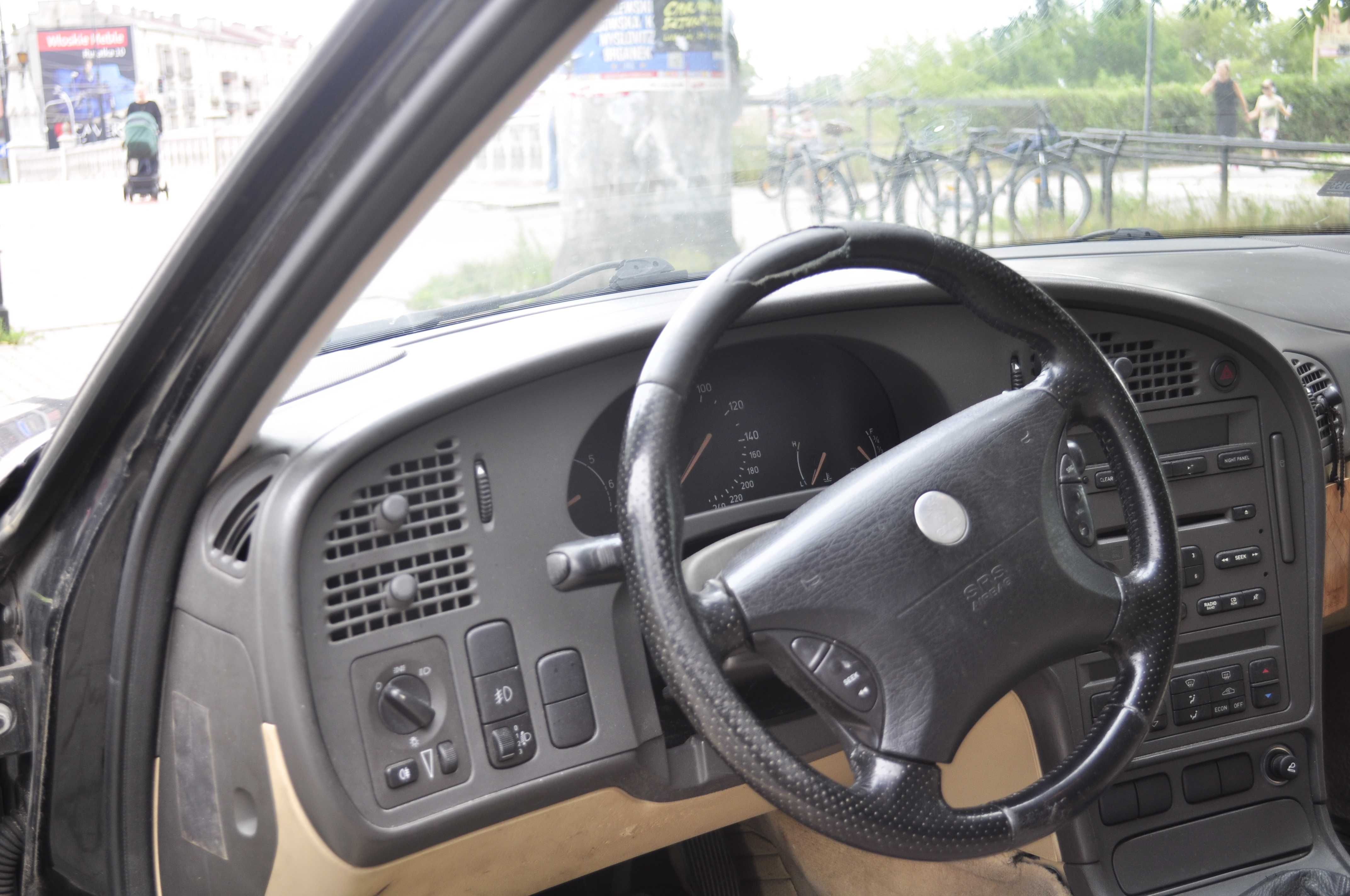 2.0 B gaz stan dobry auto normalnie jezdzi