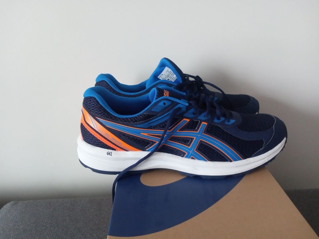 Sprzedam nowe buty Asics