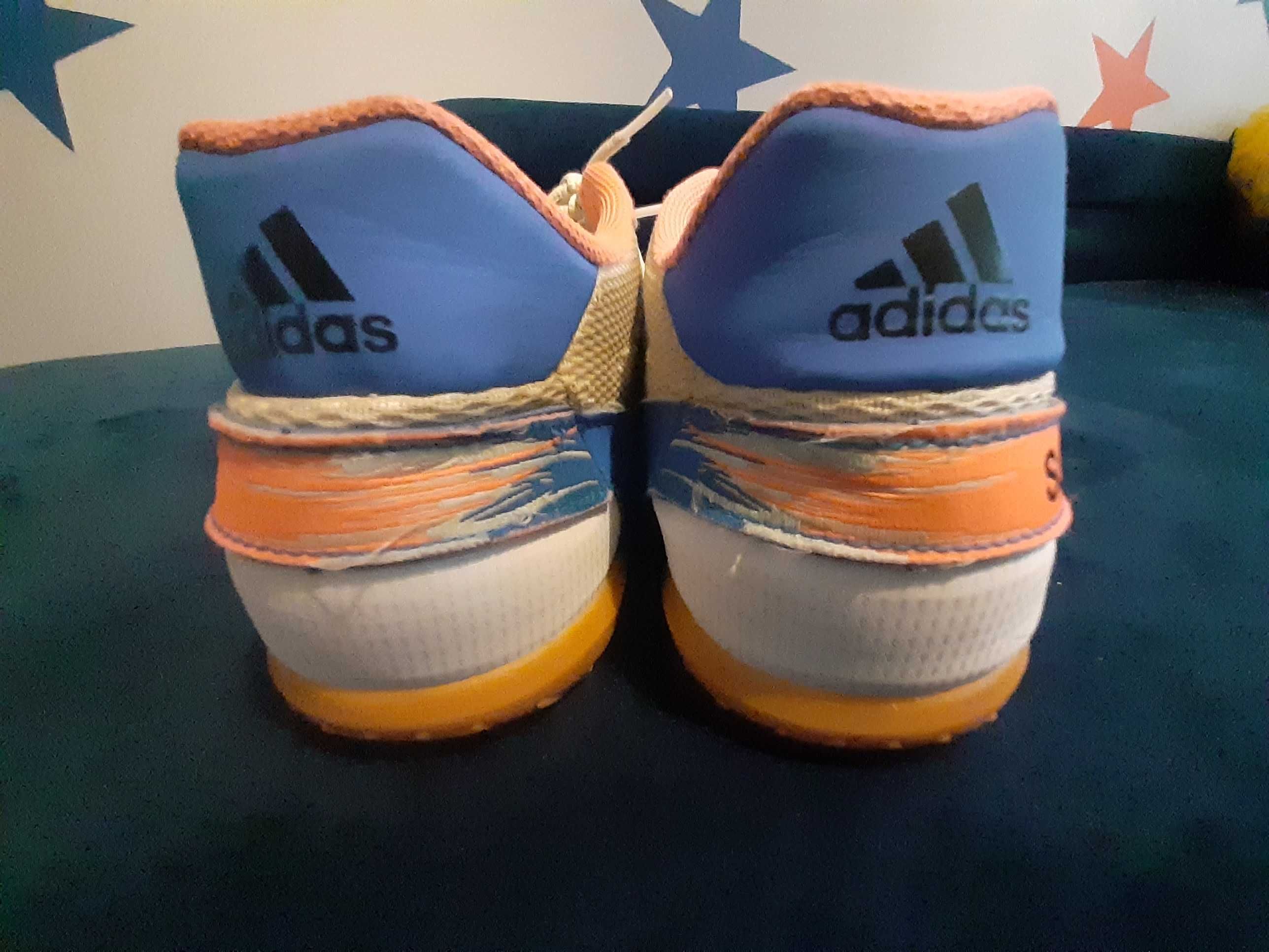 Halówki Adidas do pilki nożnej, rozm.42, dl.wkładki 26cm, cena 70 zl