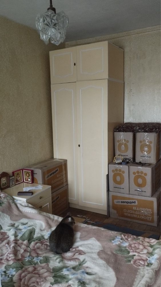 Продаж 3 кімнатної квартири смт Озерне