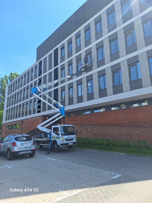 Podnośnik koszowy zwyżka na wynajem 24m