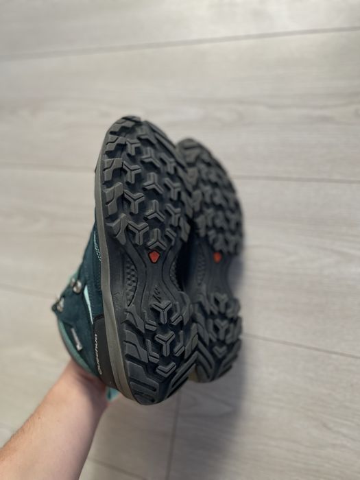 тактичні трекінгові черевики Quechua Waterproof Lowa 39 р 24,5 см