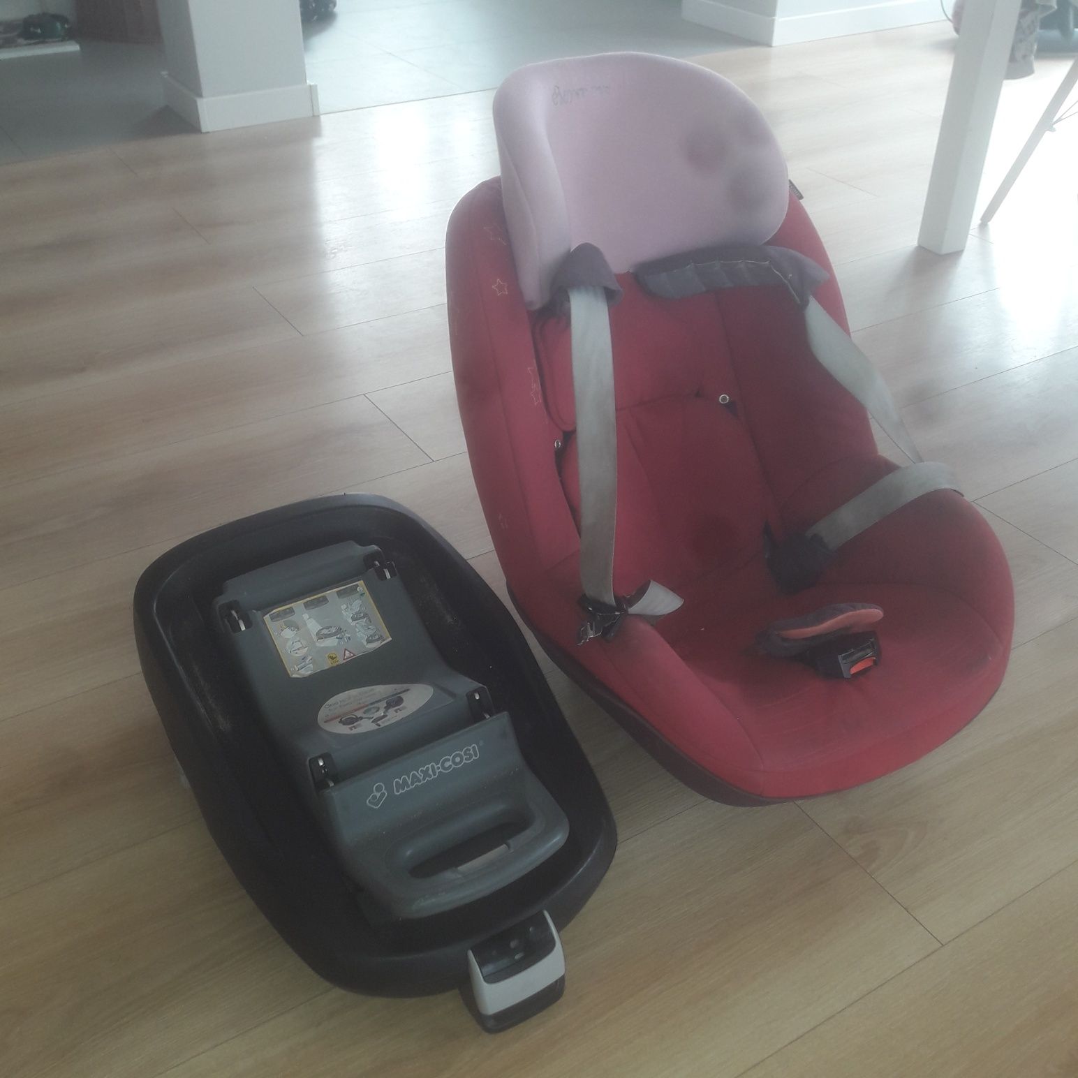 Fotelik maxi cosi Pearl + Baza 9-18 kg