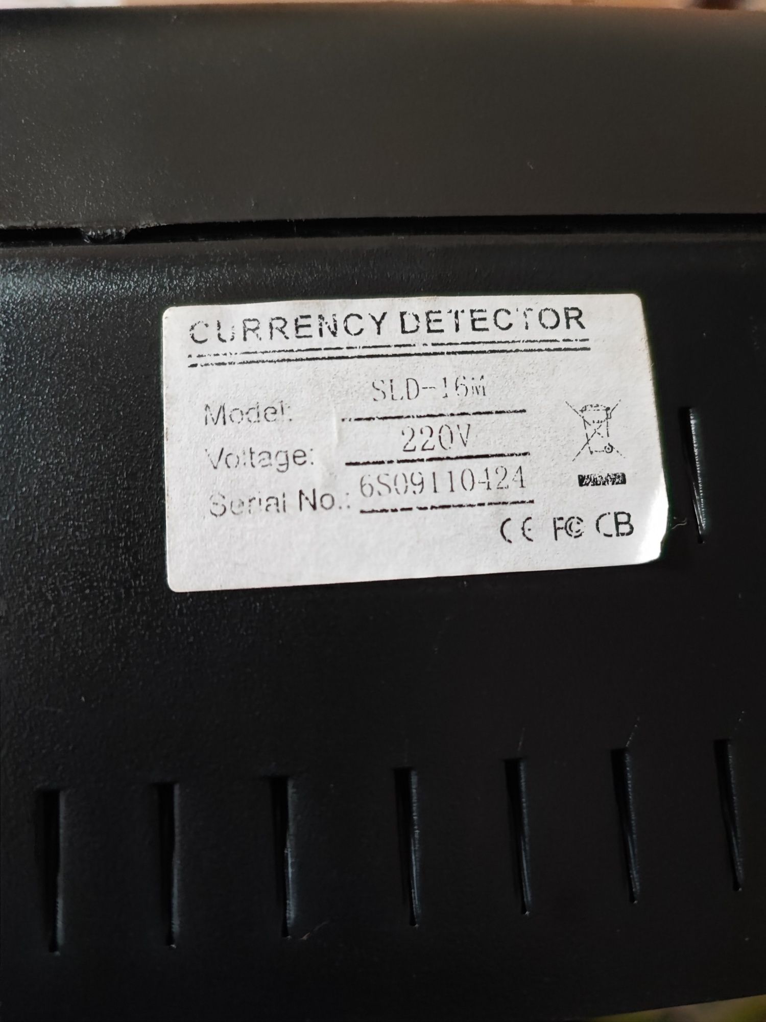 Детектор денег SLD-16M
Прочный 16В