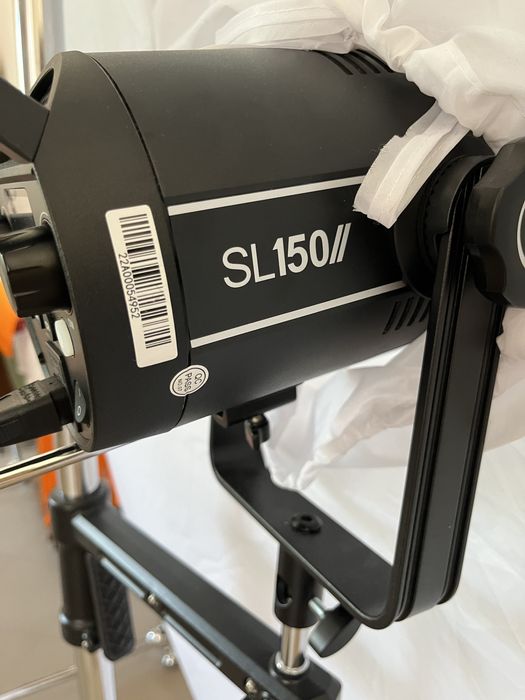 Постійне світло Godox SL150II