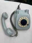 Telefon z tarczą. Analogowy. Legendarny.