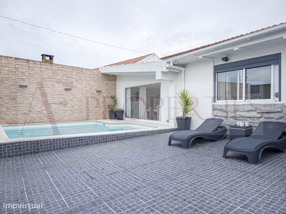 Oportunidade em Santarém - Moradia em Abitureiras com Piscina e Des...