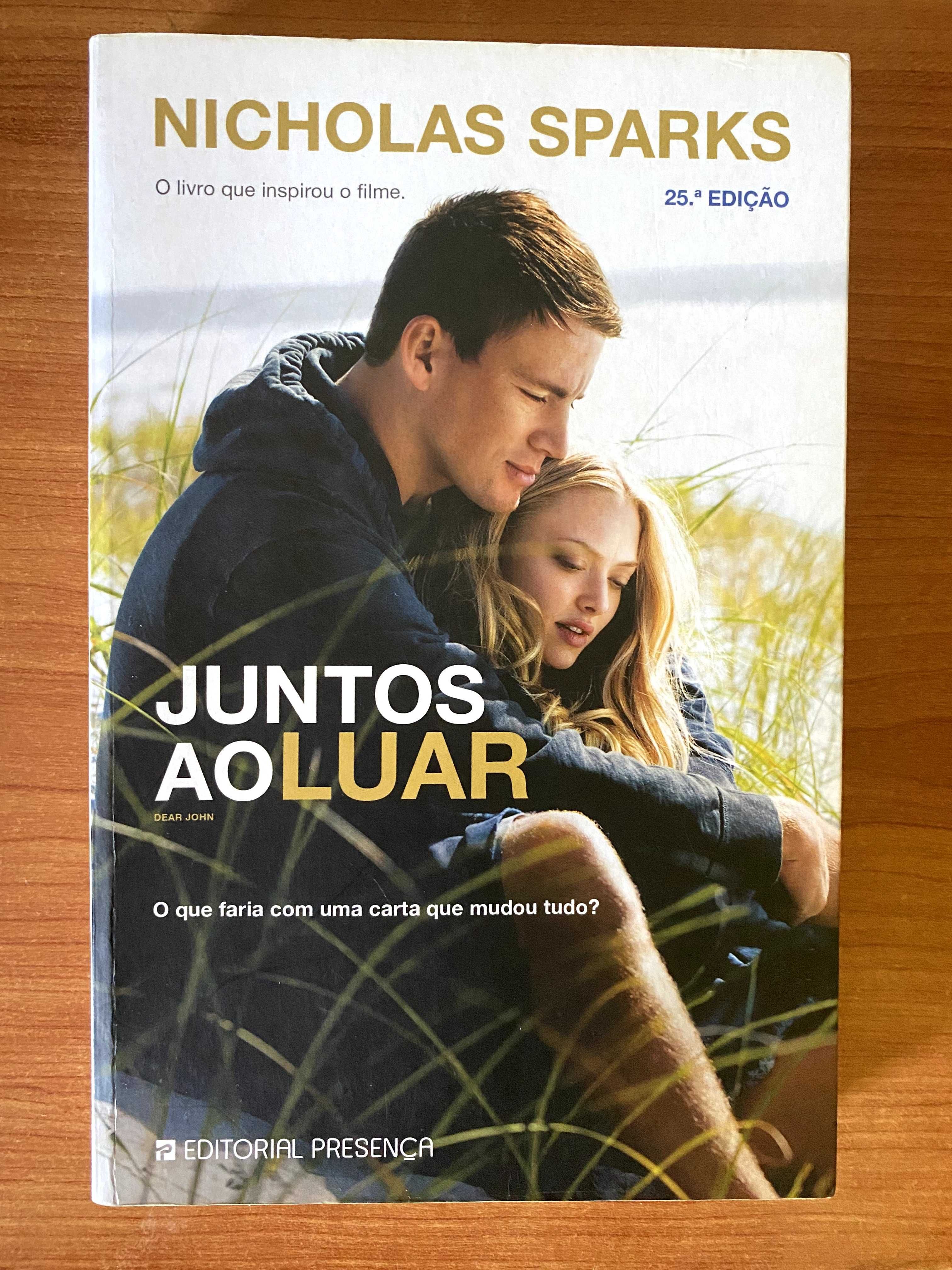 Livro "Juntos ao luar"- Nicholas Sparks