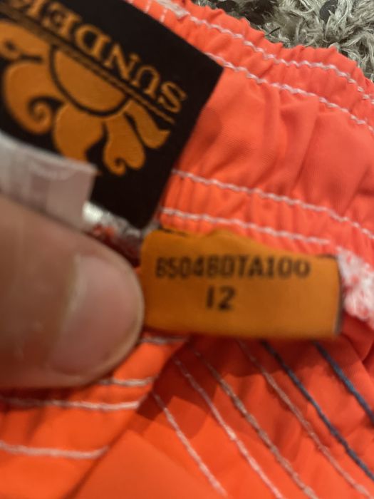 Calções de banho laranjas