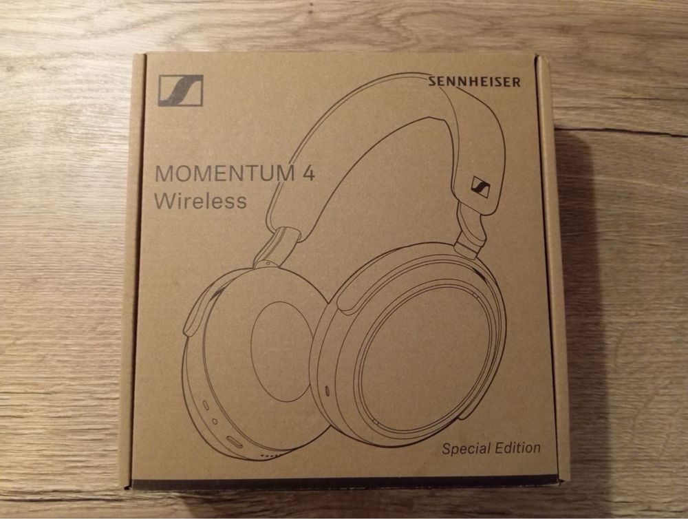 Навушники Sennheiser Momentum 4 wireless